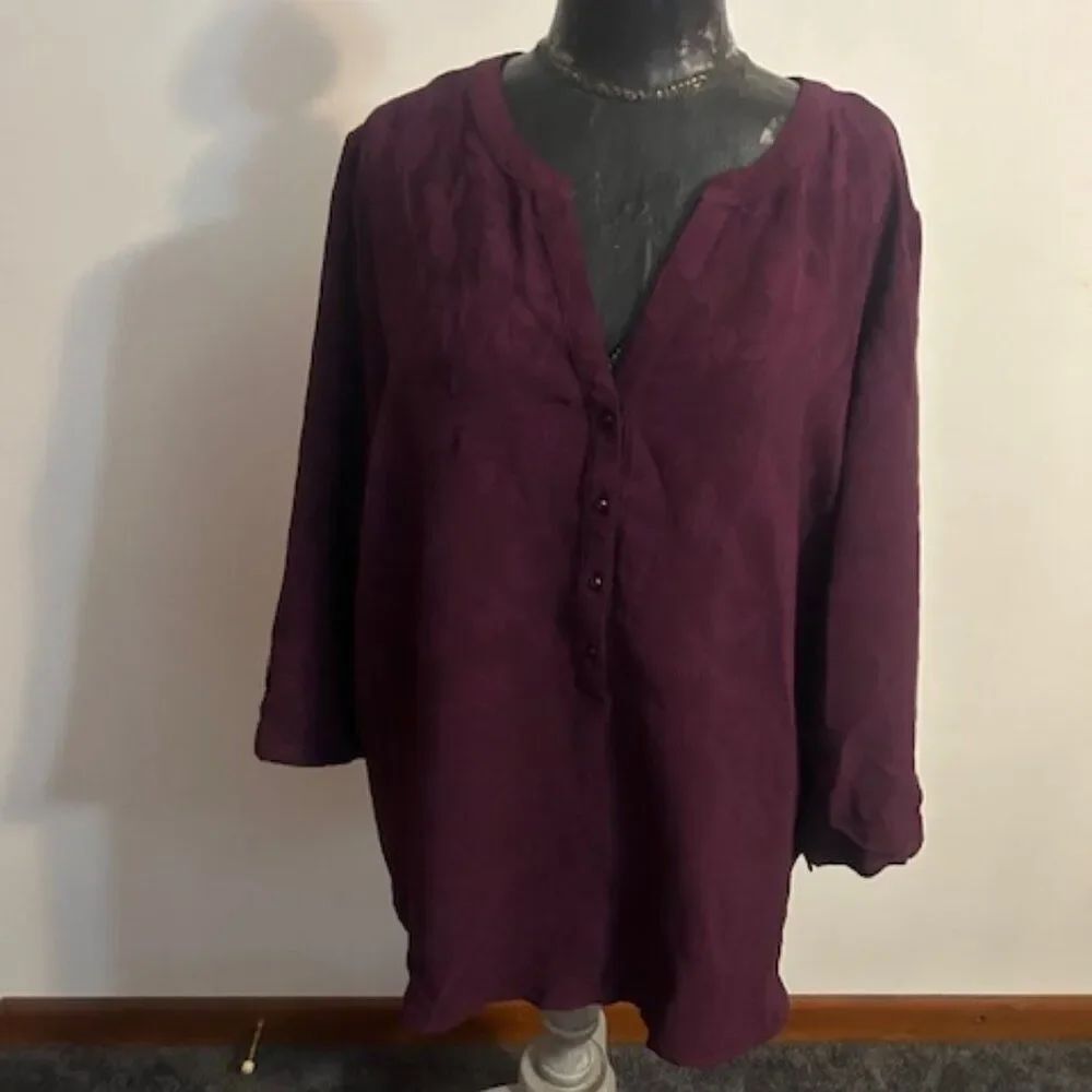 Roz & Ali Burgundy Floral 1/4 button-down tunic, size 3X